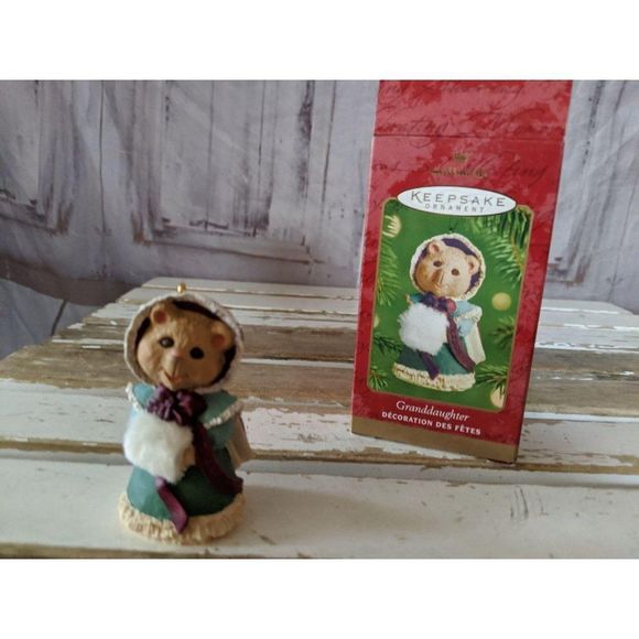 Hallmark Keepsake Other - Hallmark Keepsake 2001 Granddaughter Bear Victoria